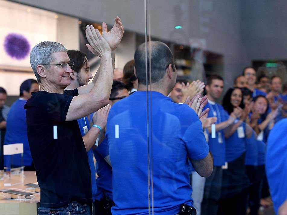 Tim Cook Apple CEO