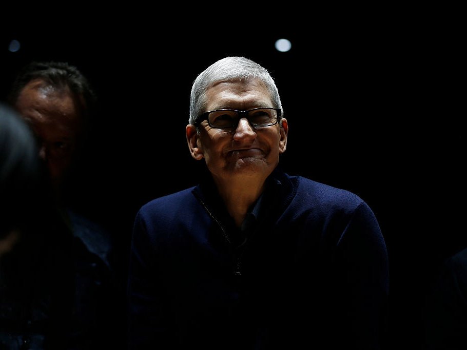 Tim Cook Apple CEO